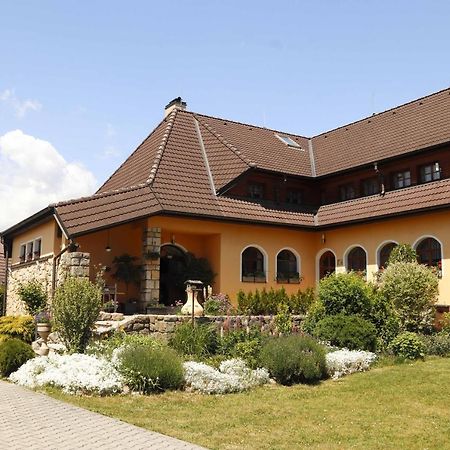 Apartman U Vagnera Двур-Кралове-над-Лабем Екстер'єр фото