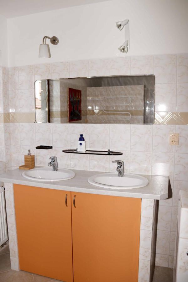 Apartman U Vagnera Двур-Кралове-над-Лабем Екстер'єр фото